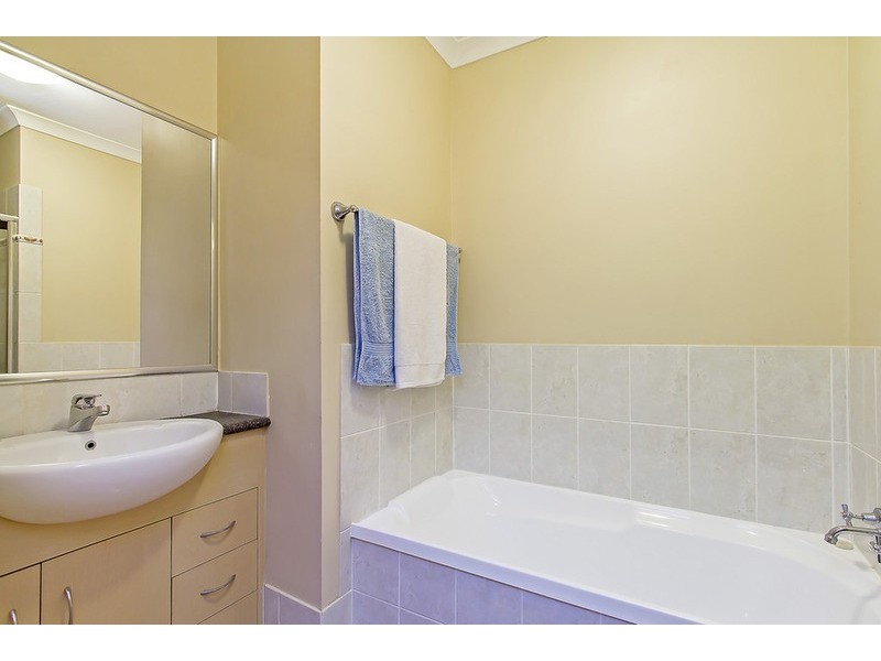 11/25 Chester Terrace, Southport QLD 4215