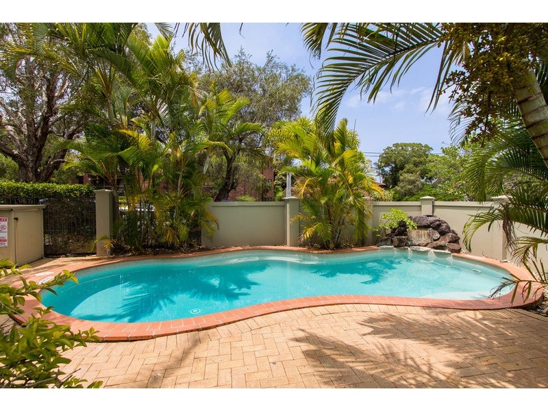 11/25 Chester Terrace, Southport QLD 4215