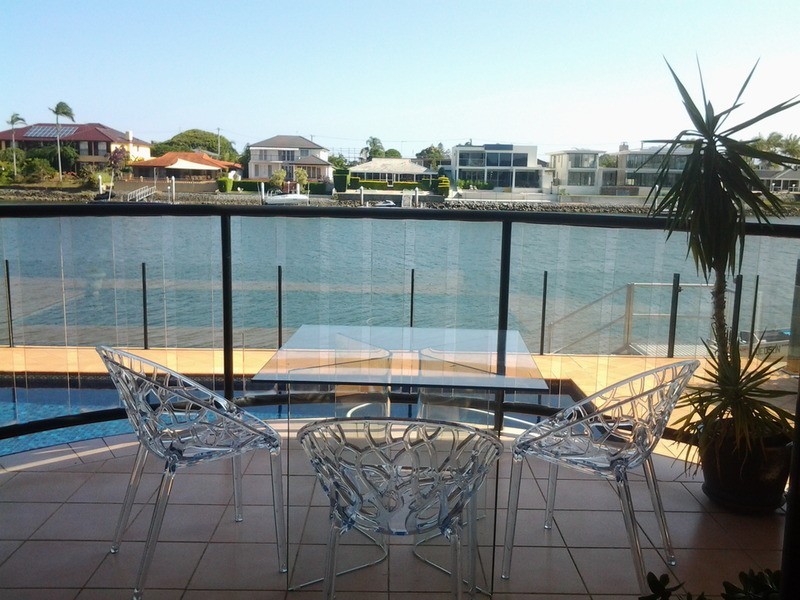 124 Amalfi Drive, Isle Of Capri QLD 4217