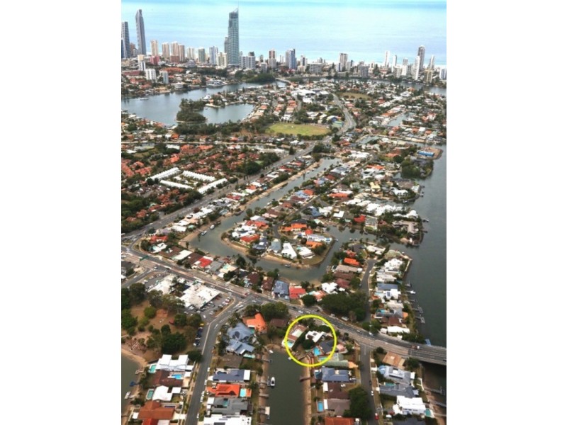 8 Bundall Road, Sorrento QLD 4217