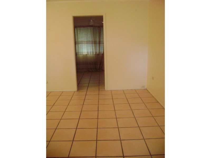 2/5 Stanhill Drive, Chevron Island QLD 4217