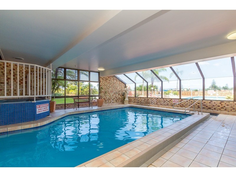 33  Thornton  Street, Surfers Paradise QLD 4217