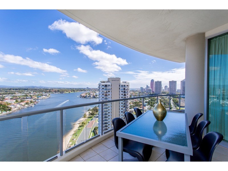 44 “Sentinel”/40 Riverview Parade, Surfers Paradise QLD 4217