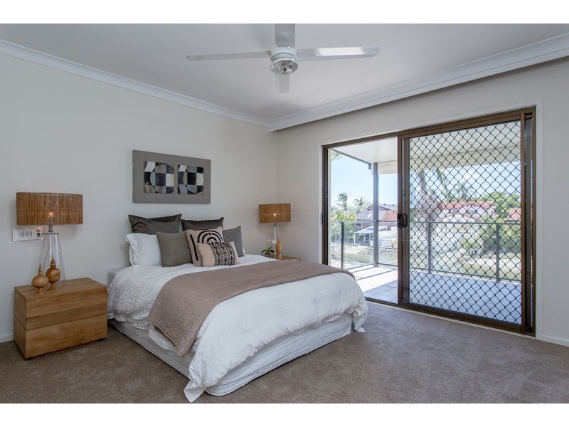 13 Cedar Place, Broadbeach Waters QLD 4218