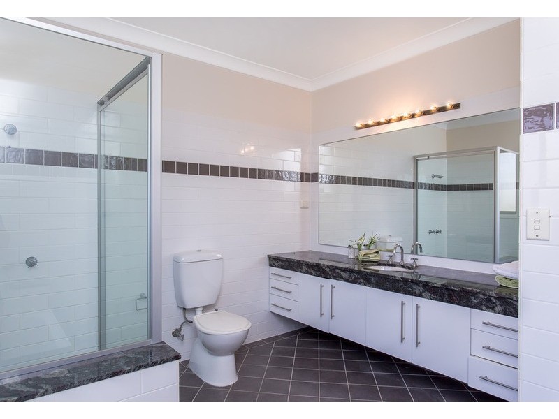 13 Cedar Place, Broadbeach Waters QLD 4218