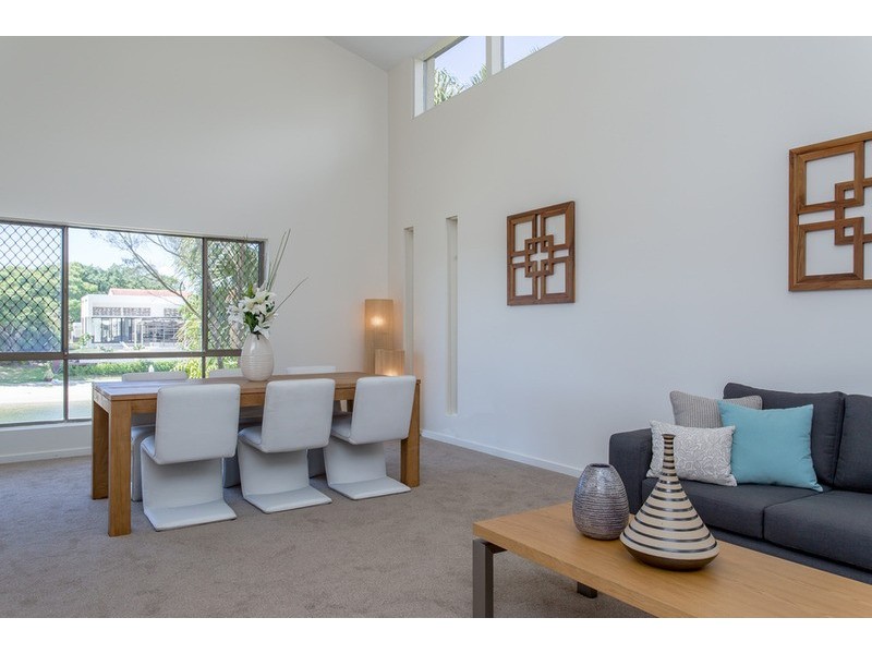13 Cedar Place, Broadbeach Waters QLD 4218