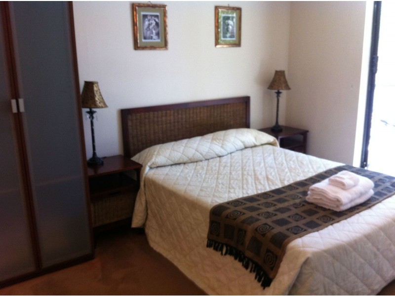 Alexander/2943 Gold Coast Highway, Surfers Paradise QLD 4217