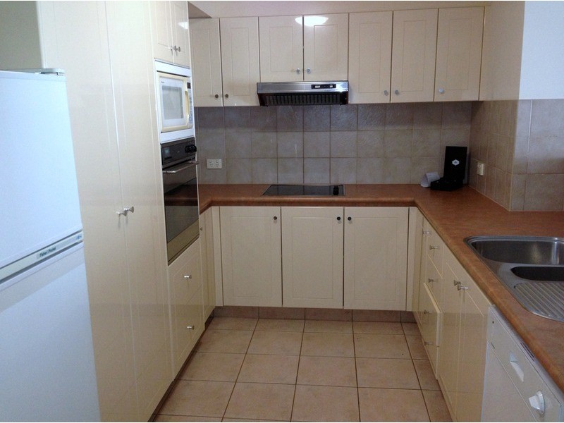 5 Palm Avenue, Surfers Paradise QLD 4217