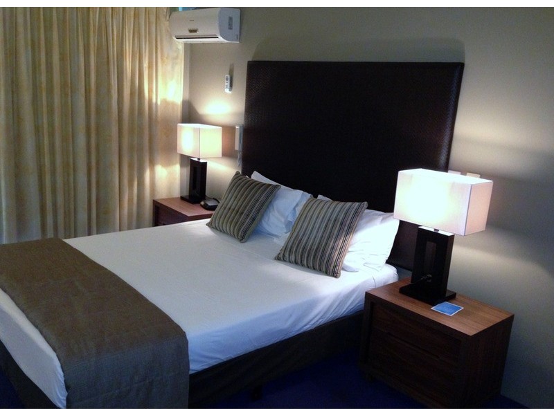 5 Palm Avenue, Surfers Paradise QLD 4217