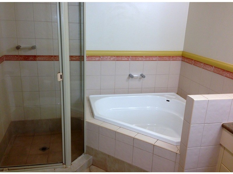 5 Palm Avenue, Surfers Paradise QLD 4217