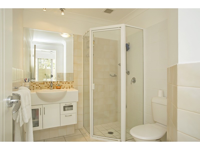 1009/1 The Cove, Carrara QLD 4211