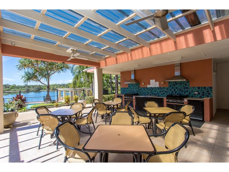 1009/1 The Cove, Carrara QLD 4211