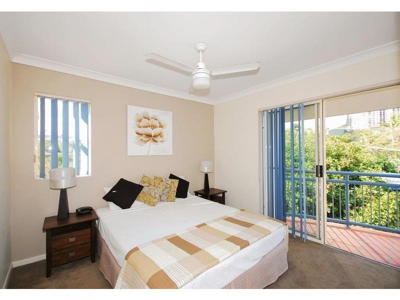 Santana/7 Monte Carlo Avenue, Surfers Paradise QLD 4217