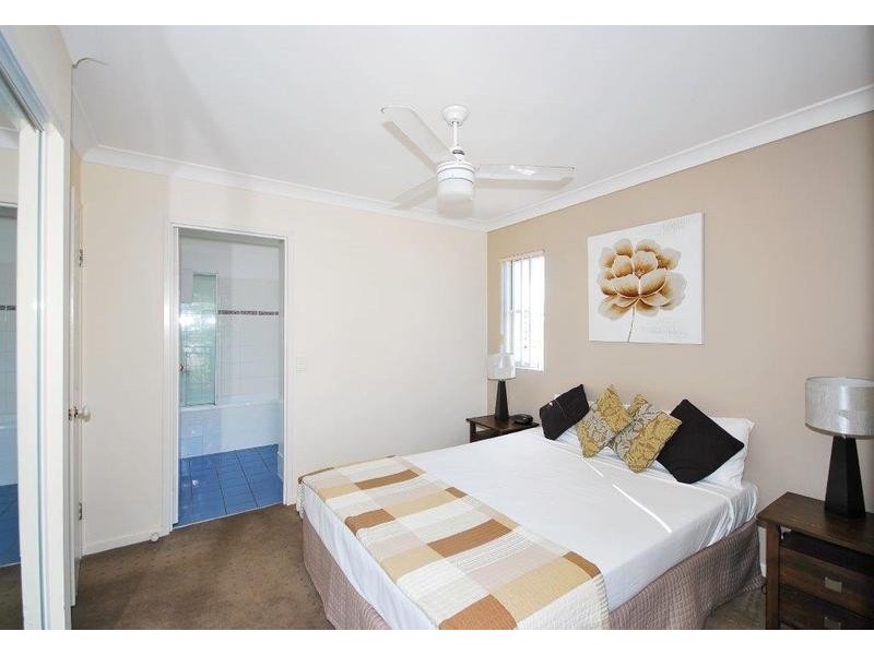 Santana/7 Monte Carlo Avenue, Surfers Paradise QLD 4217