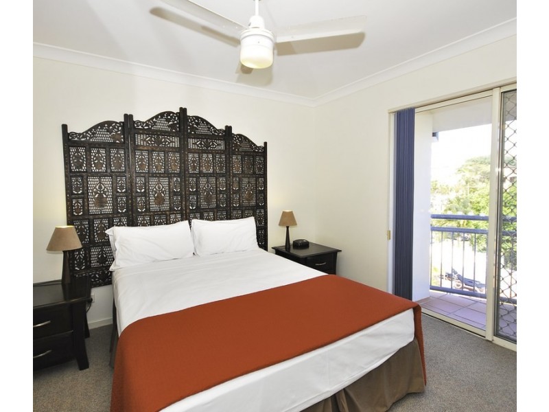 Santana/7 Monte Carlo Avenue, Surfers Paradise QLD 4217