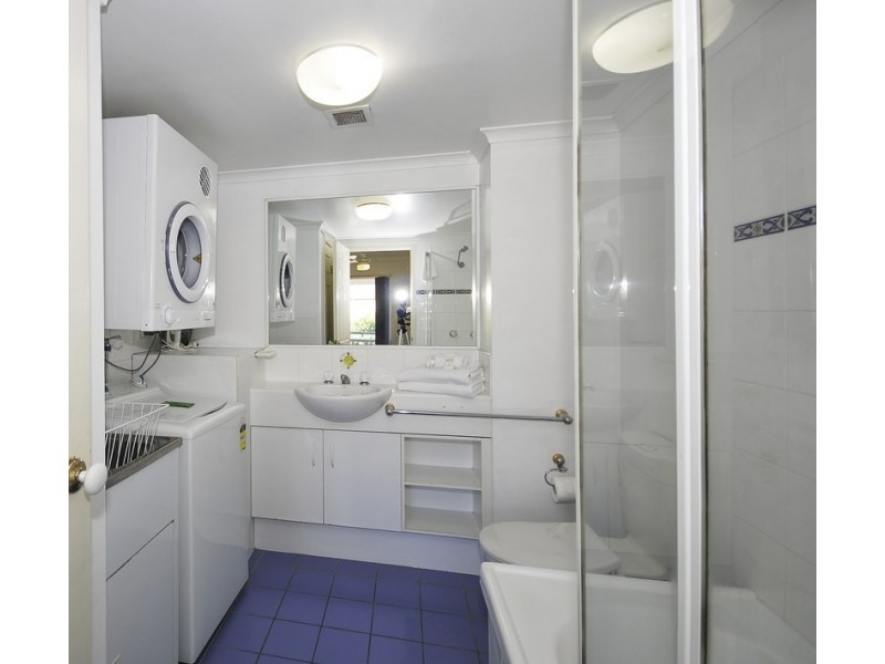 Santana/7 Monte Carlo Avenue, Surfers Paradise QLD 4217