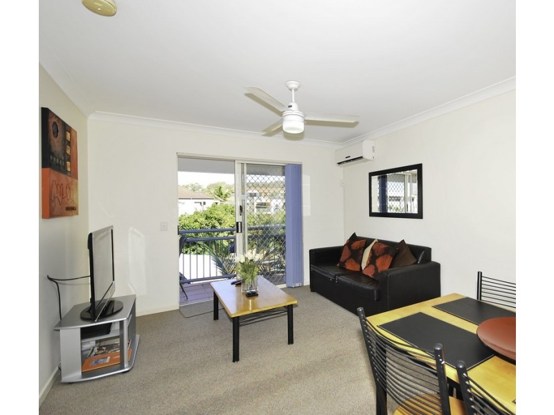 Santana/7 Monte Carlo Avenue, Surfers Paradise QLD 4217