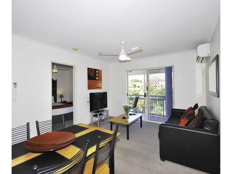 Santana/7 Monte Carlo Avenue, Surfers Paradise QLD 4217