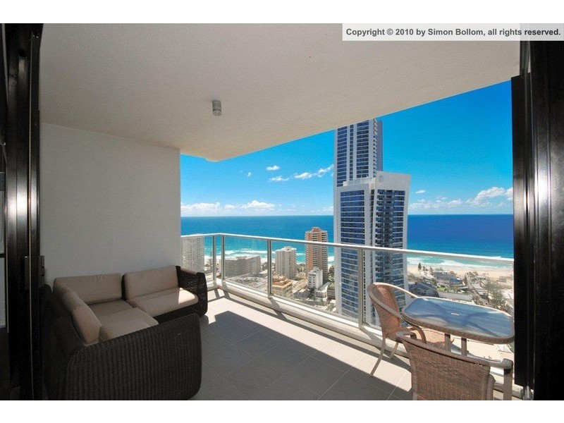 9 Ferny Avenue, Surfers Paradise QLD 4217