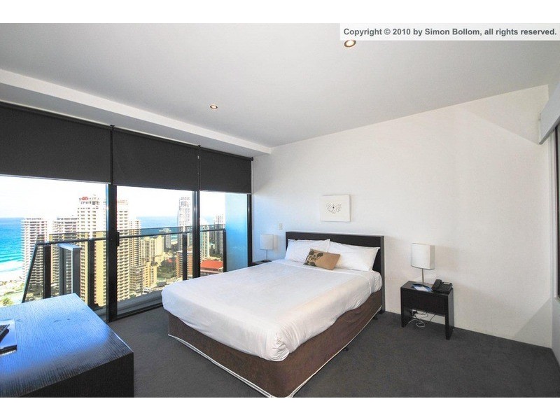 9 Ferny Avenue, Surfers Paradise QLD 4217