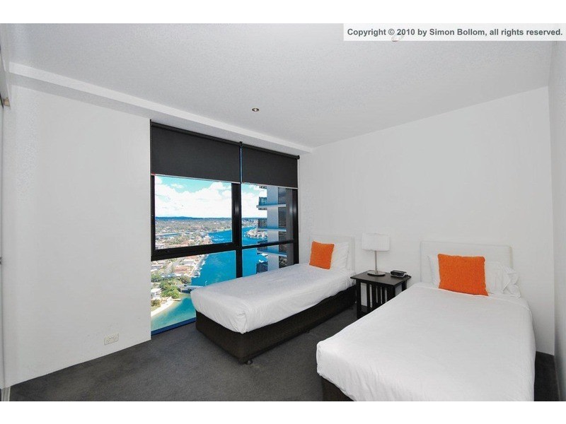 9 Ferny Avenue, Surfers Paradise QLD 4217