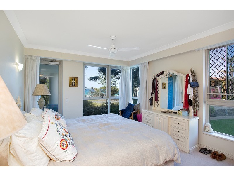 100  Old Burleigh Road, Broadbeach QLD 4218