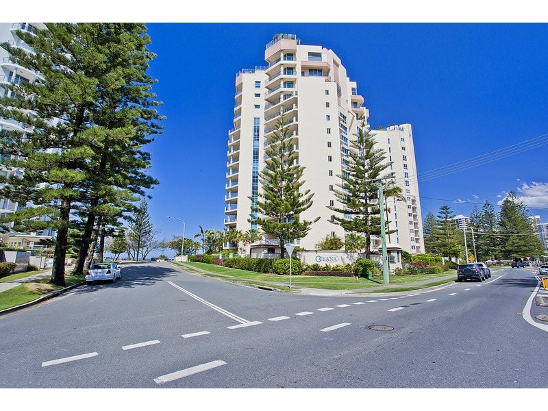 100  Old Burleigh Road, Broadbeach QLD 4218