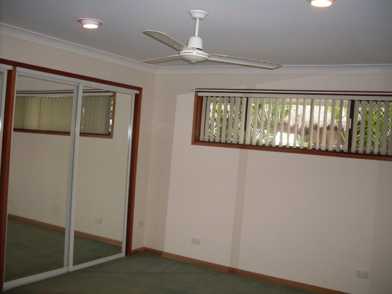 39 Platypus Avenue, Sorrento QLD 4217