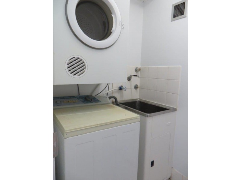 “Thornton Towers” 33 Thornton Street, Surfers Paradise QLD 4217