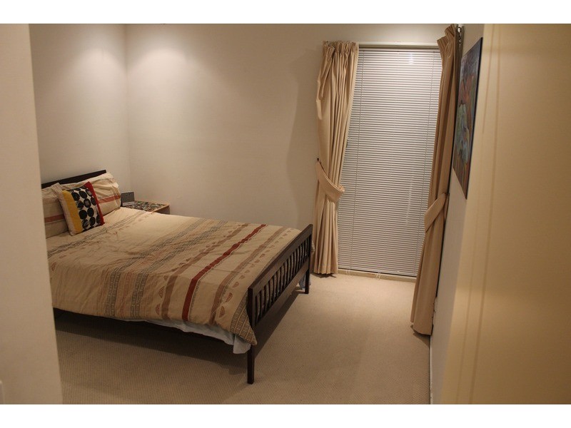 102/128 Benowa  Road, Southport QLD 4215