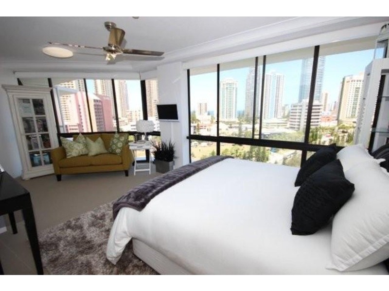 70 Remembrance  Drive, Surfers Paradise QLD 4217