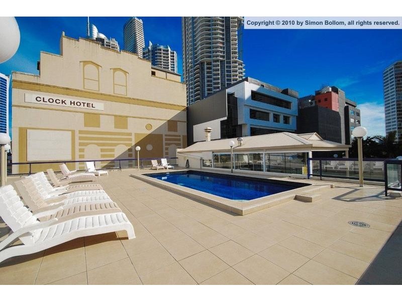 67  Ferny Avenue, Surfers Paradise QLD 4217