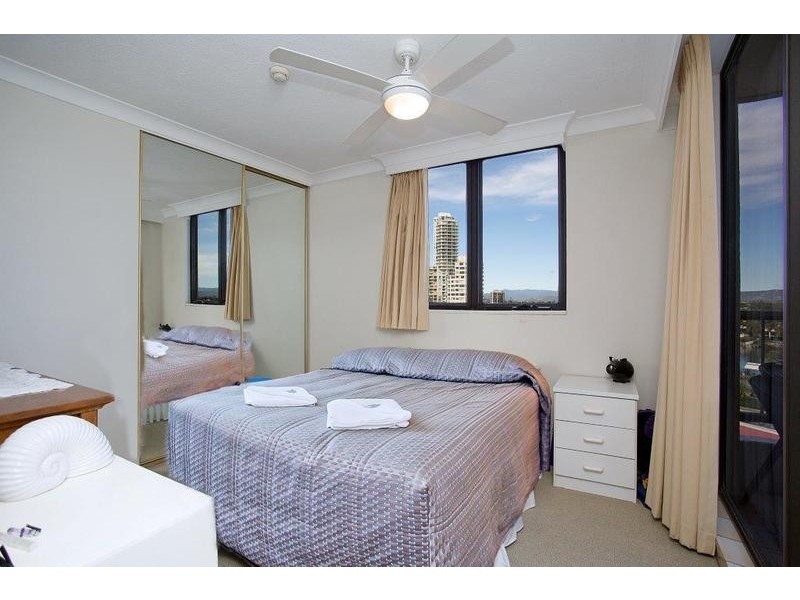 19 Aubrey Street, Surfers Paradise QLD 4217