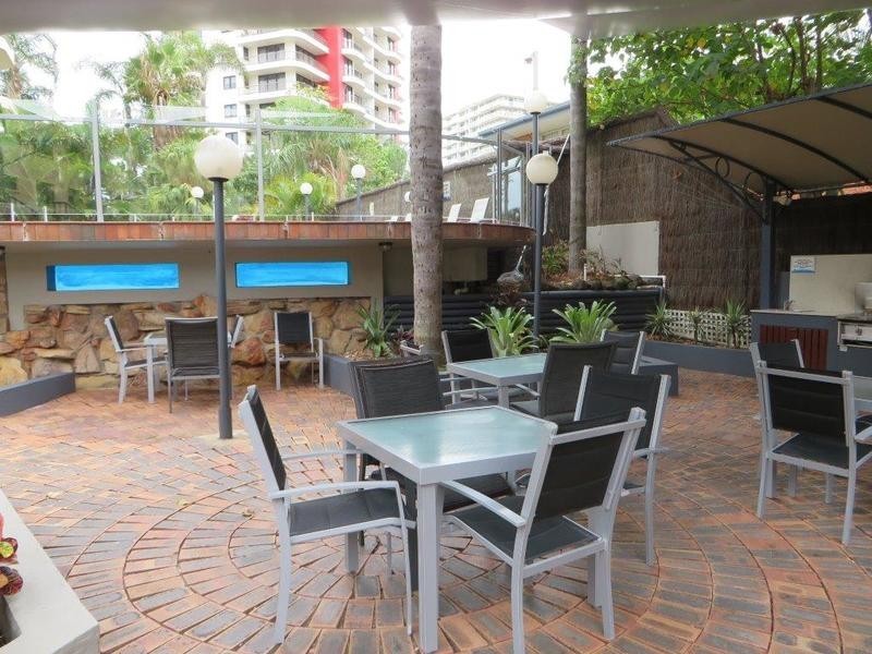 19 Aubrey Street, Surfers Paradise QLD 4217