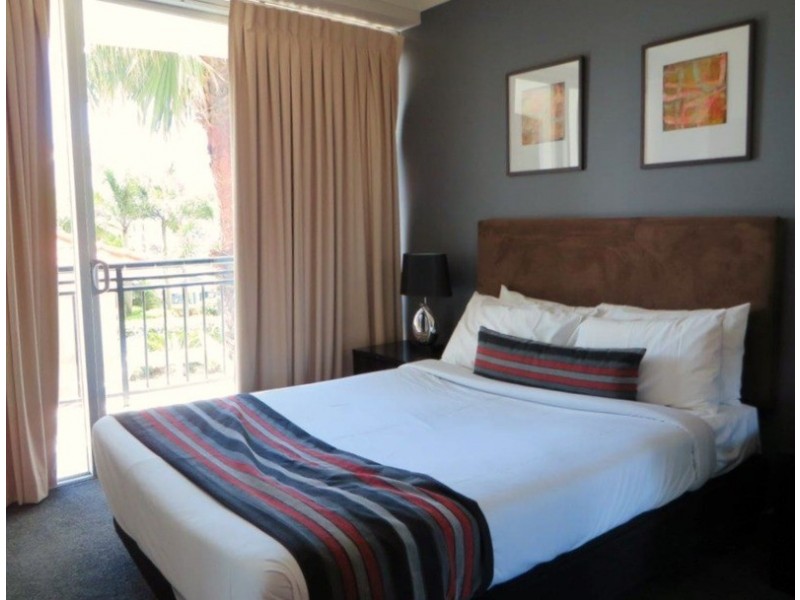 23 Ferny  Avenue, Surfers Paradise QLD 4217