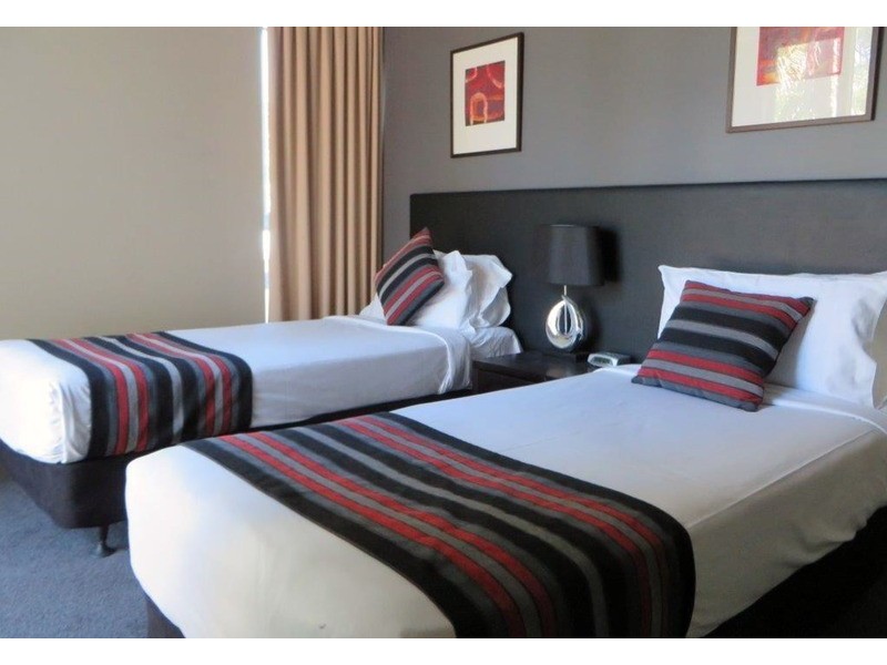 23 Ferny  Avenue, Surfers Paradise QLD 4217