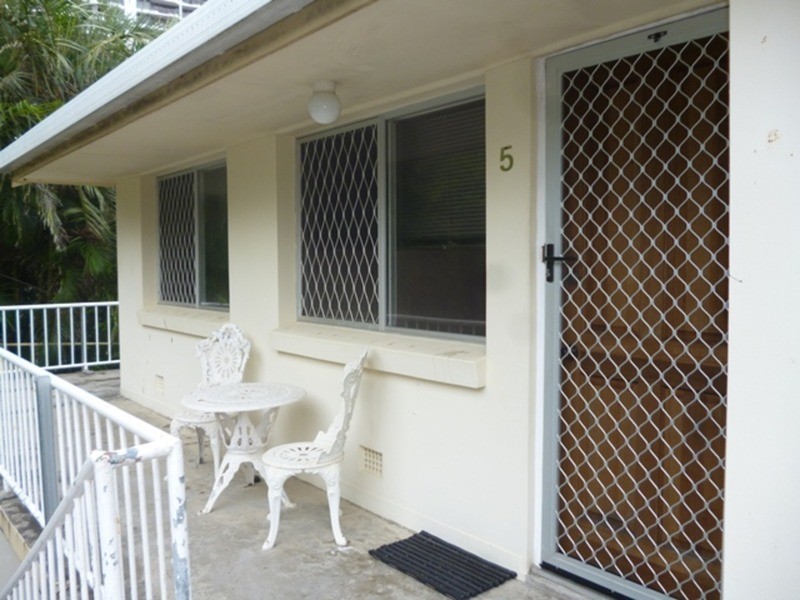 5/12-14 Hamilton  Avenue, Surfers Paradise QLD 4217