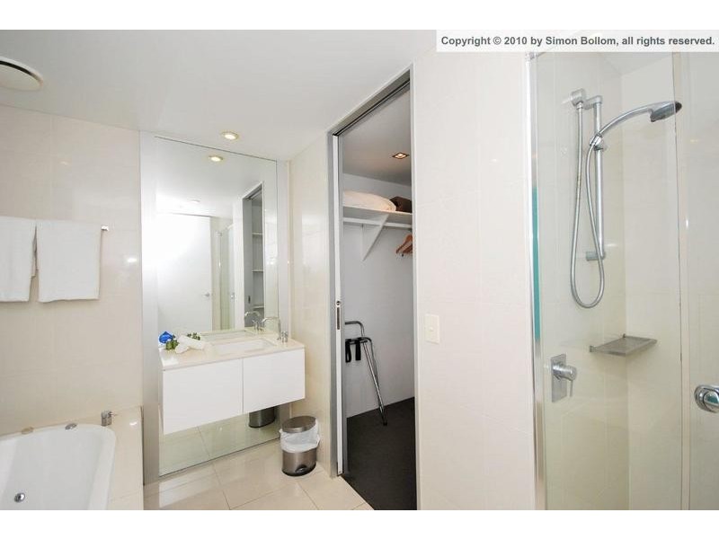 Q1 9 Hamilton Avenue, Surfers Paradise QLD 4217