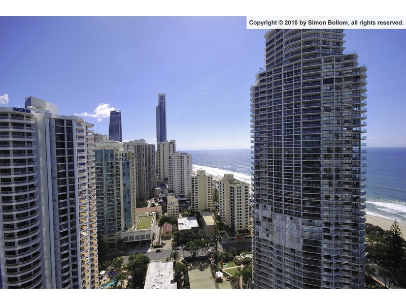 9 Hamilton Avenue, Surfers Paradise QLD 4217