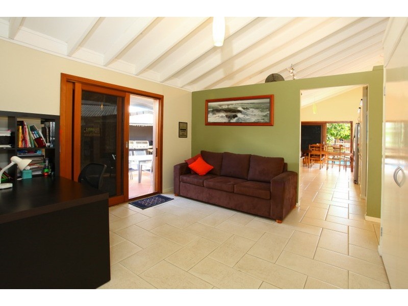 6 Nootka Court, Broadbeach Waters QLD 4218