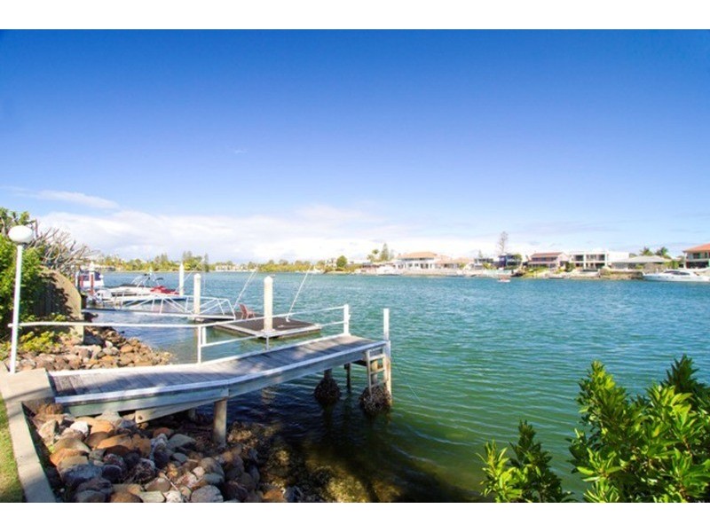 38 Sunset Boulevard, Surfers Paradise QLD 4217