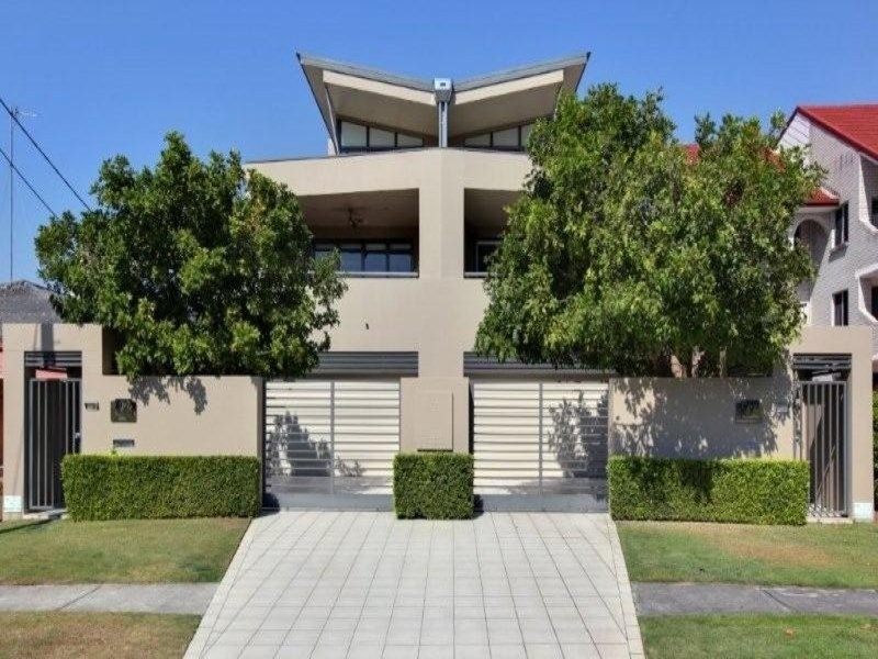 28b Armrick, Broadbeach QLD 4218