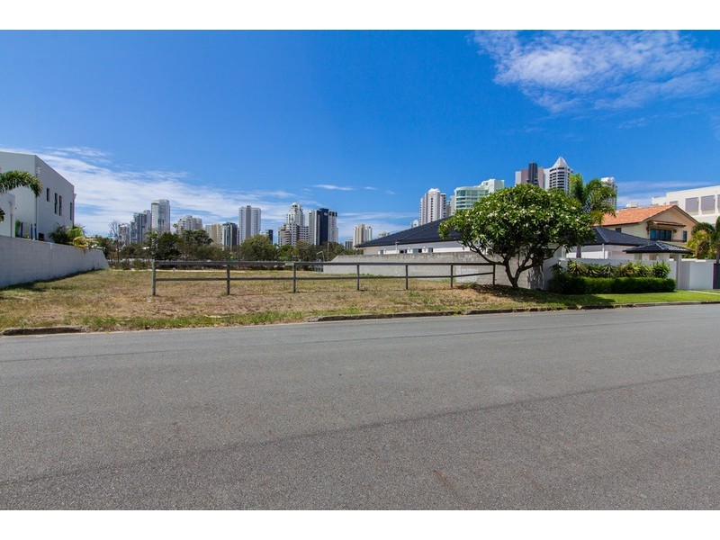 73 Commodore Drive, Paradise Waters QLD 4217