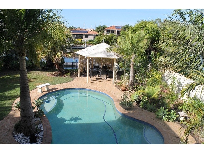 1068 Killymoon Drive, Hope Island QLD 4212