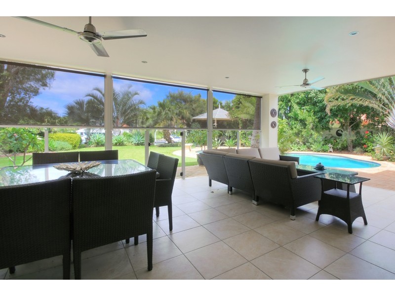 1068 Killymoon Drive, Hope Island QLD 4212