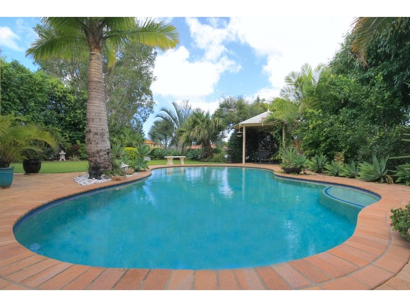 1068 Killymoon Drive, Hope Island QLD 4212