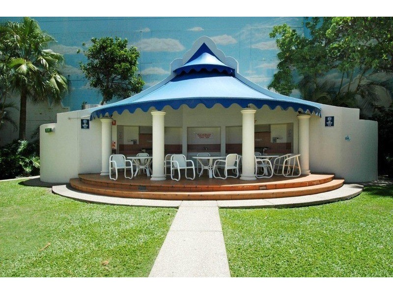 15/7-11  Elkhorn  Avenue, Surfers Paradise QLD 4217