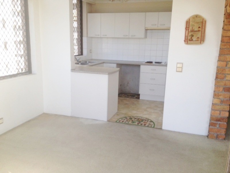 3 Oak Avenue, Surfers Paradise QLD 4217
