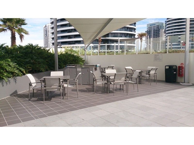157 Old Burleigh Road, Broadbeach QLD 4218
