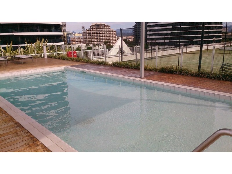 157 Old Burleigh Road, Broadbeach QLD 4218